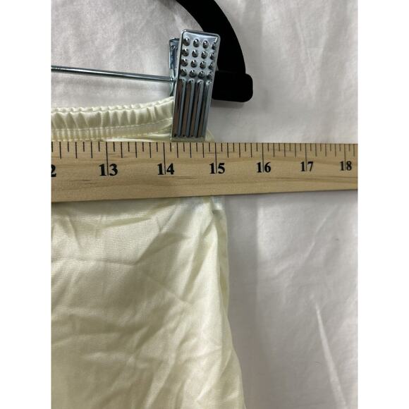 Vanity Fair Ravissant Sissy Granny Panties Silky Nylon 7/L Lemon Yellow New VTG - Picture 6 of 9